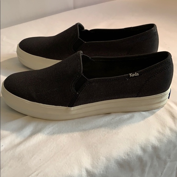Keds Shoes - Keds Woman’s Size 11 Black Metallic Slip-ons